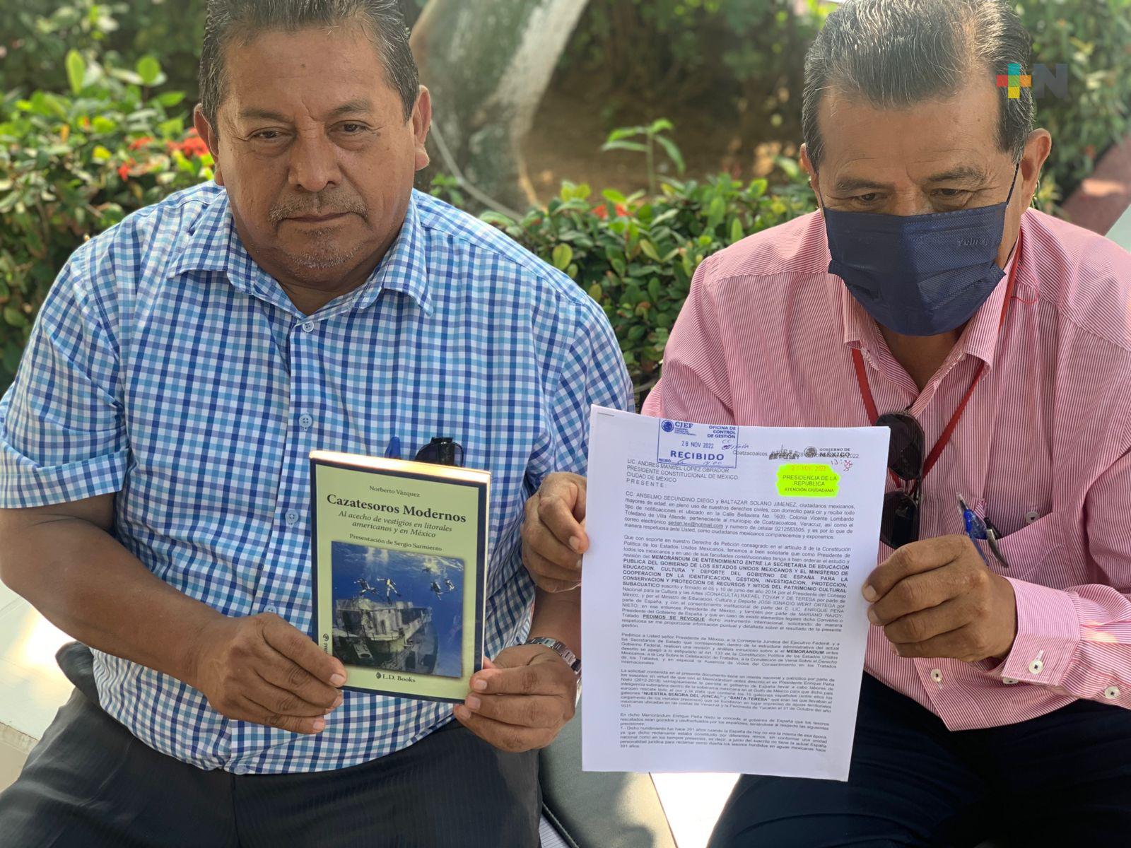 Ciudadanos de Coatza piden a AMLO revocar permiso a España para buscar tesoros