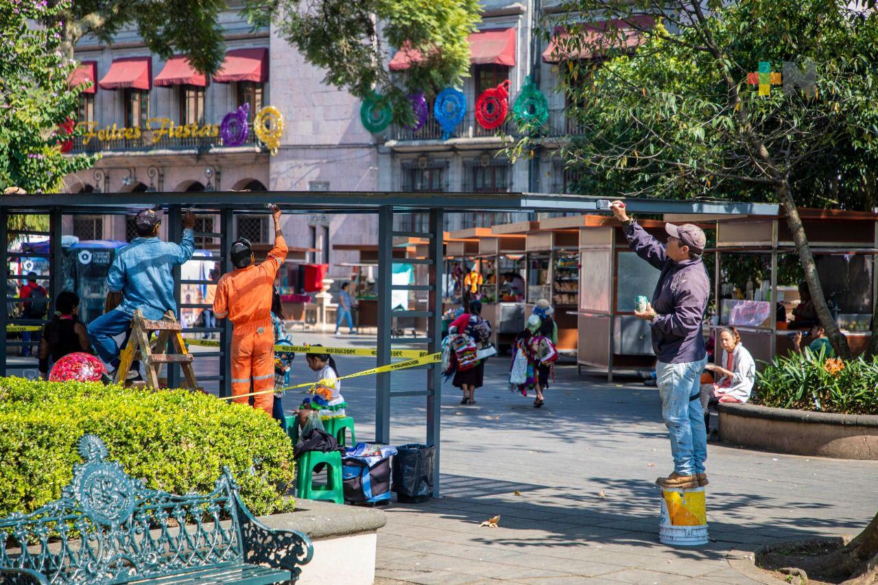 Realiza Ayuntamiento trabajos de mantenimiento en el parque Juárez