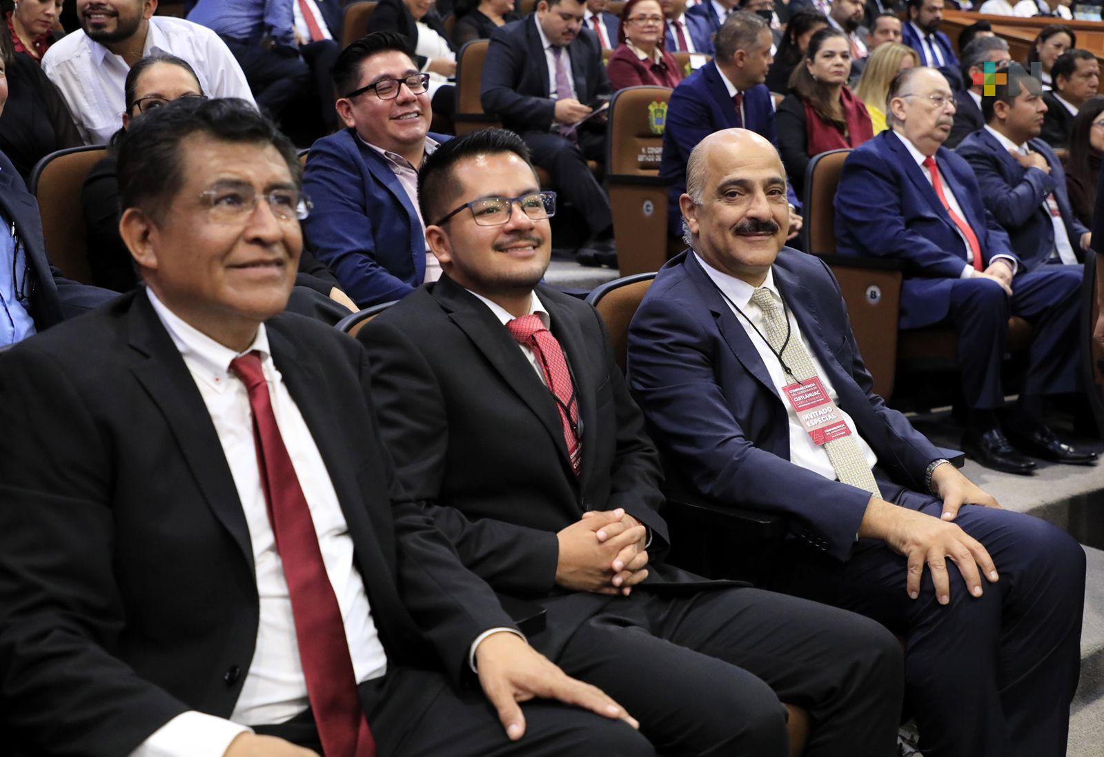 Asiste Ricardo Ahued a comparecencia del gobernador del estado