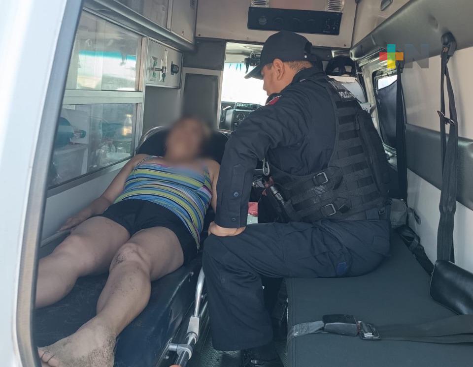SSP rescata a un hombre que se estaba ahogando en playa de Coatzacoalcos