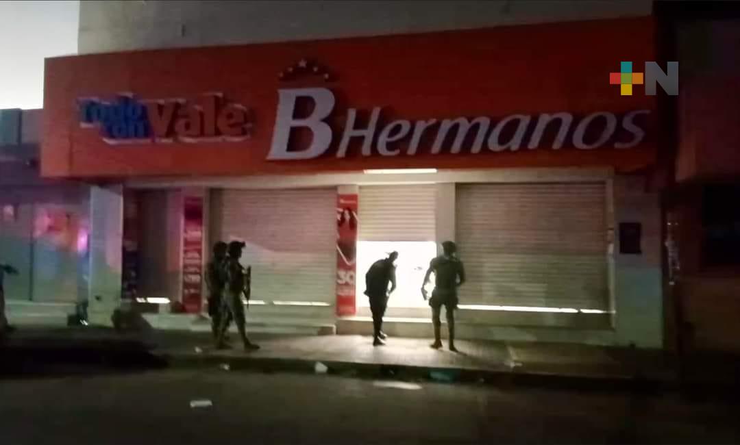 Roban zapatería en el centro de Coatzacoalcos