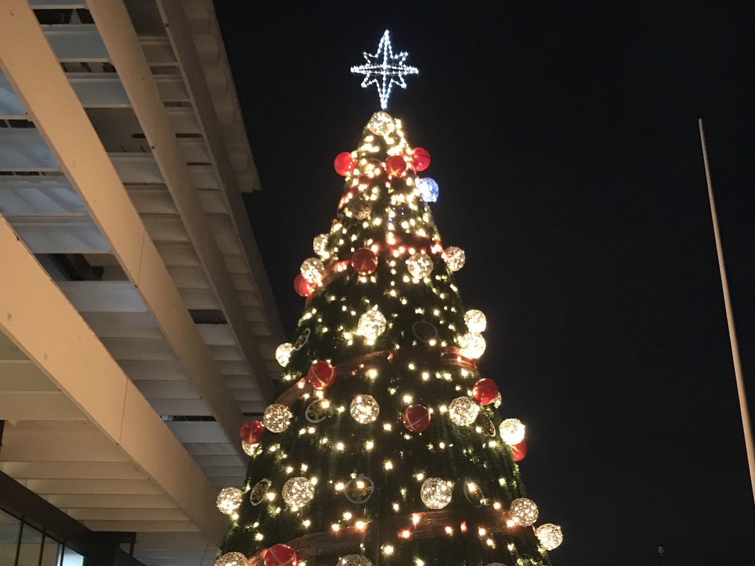 Busca gobierno estatal crear servidores públicos vinculados con la sociedad