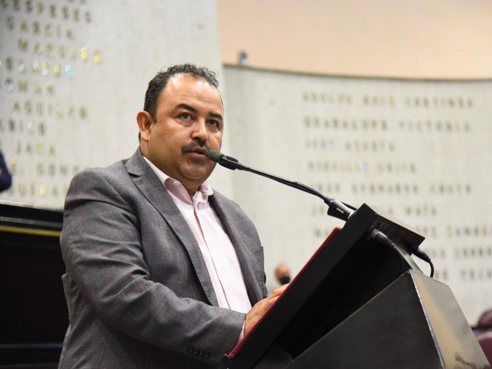 Propone diputado Juan Enrique Santos reforma a la Ley de Educación de Veracruz
