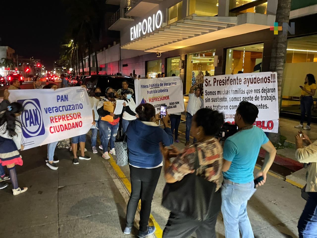 Ambulantes desalojados del Malecón piden ayuda de AMLO