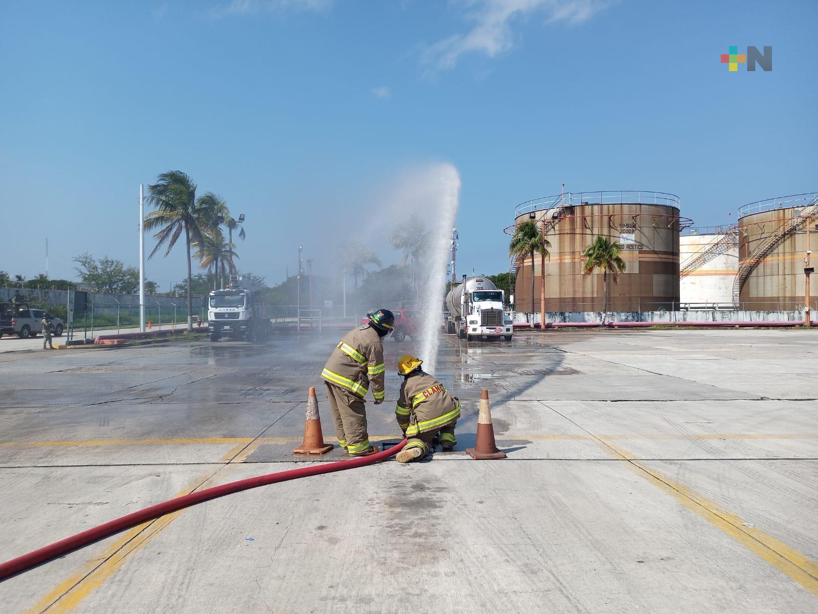 Realizan simulacro de coche bomba en Asipona Coatzacoalcos