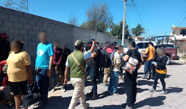 Rescata INM a 152 personas migrantes en Puebla