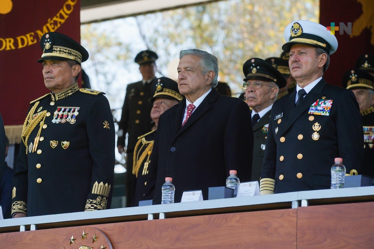 Presidente participa en Bicentenario del Heroico Colegio Militar