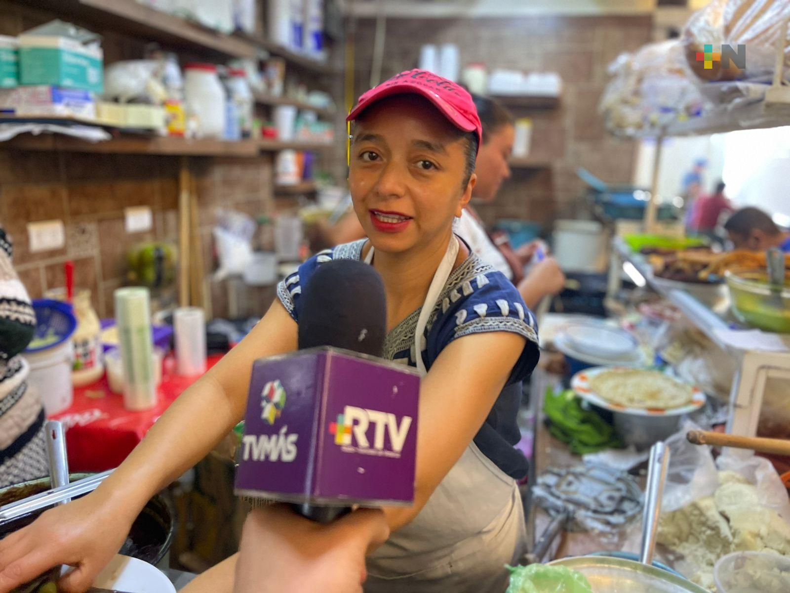 En Xalapa, comerciantes de tamales se encuentran listos para el Día de la Candelaria