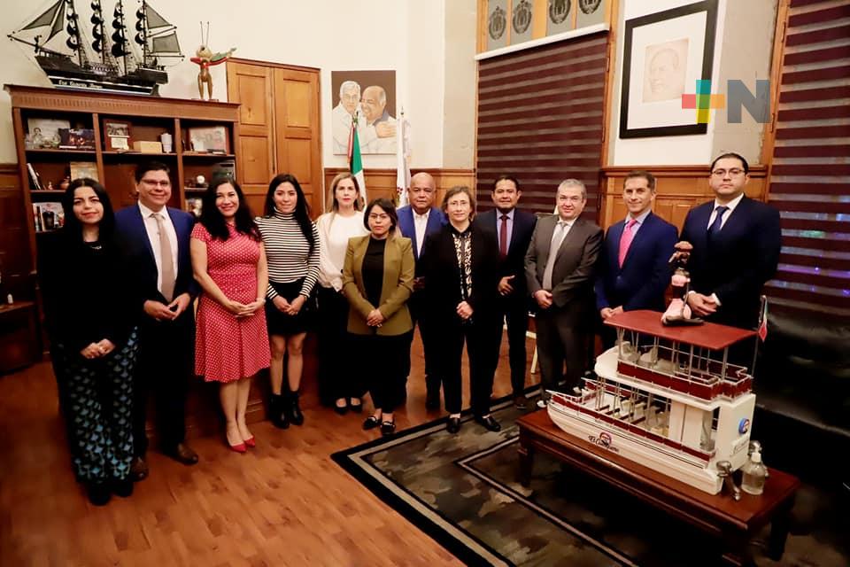 Notarios de Veracruz y Segob trabajan proyectos de beneficio social y certeza jurídica