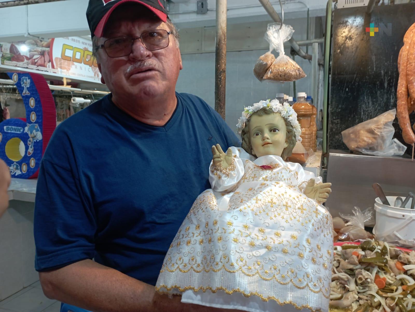 En Coatzacoalcos, matrimonio lamenta pérdida de tradiciones religiosas