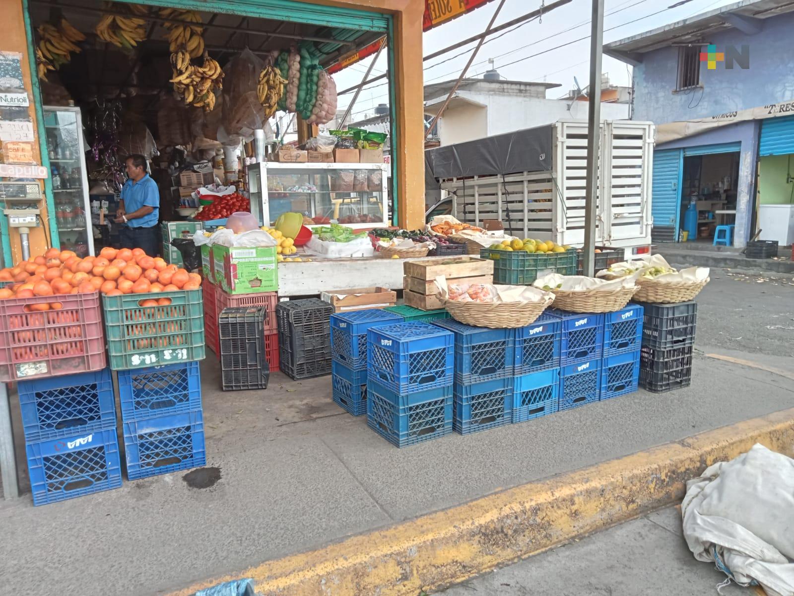 Frutas y verduras registran ligero aumento de precio en mercado Malibrán