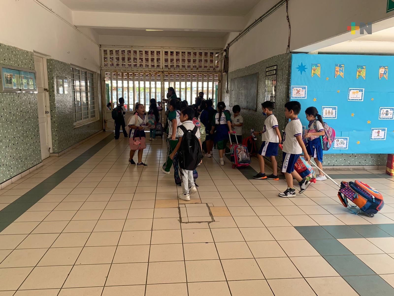 Desmienten suspensión de clases de Coatza; algunos planteles sí las interrumpieron