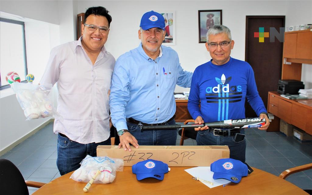 Entrega IVD material al Centro de Formación Cafeteros Coatepec