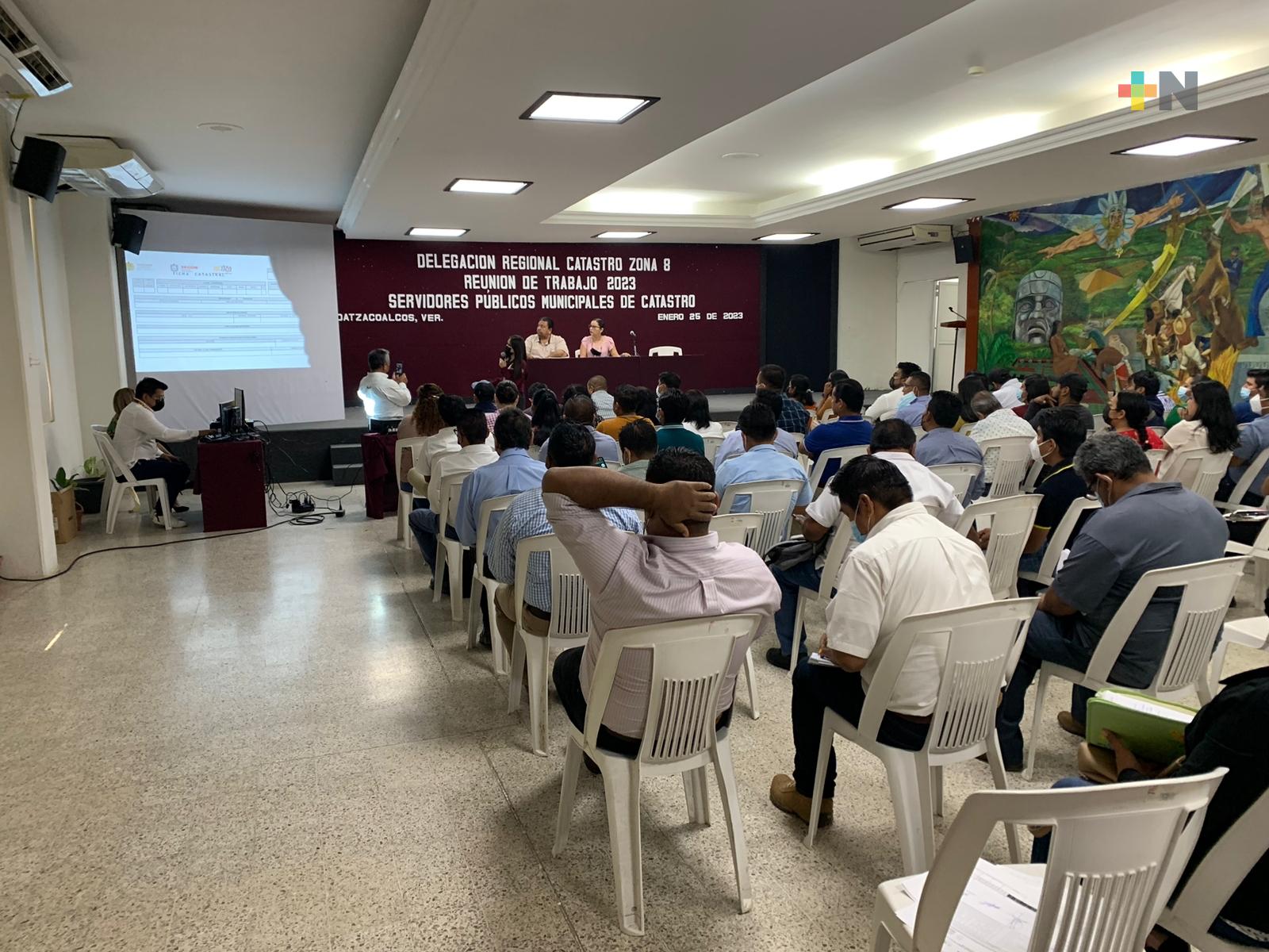 Capacitan a personal de 26 municipios del sur para realizar cartografía digital