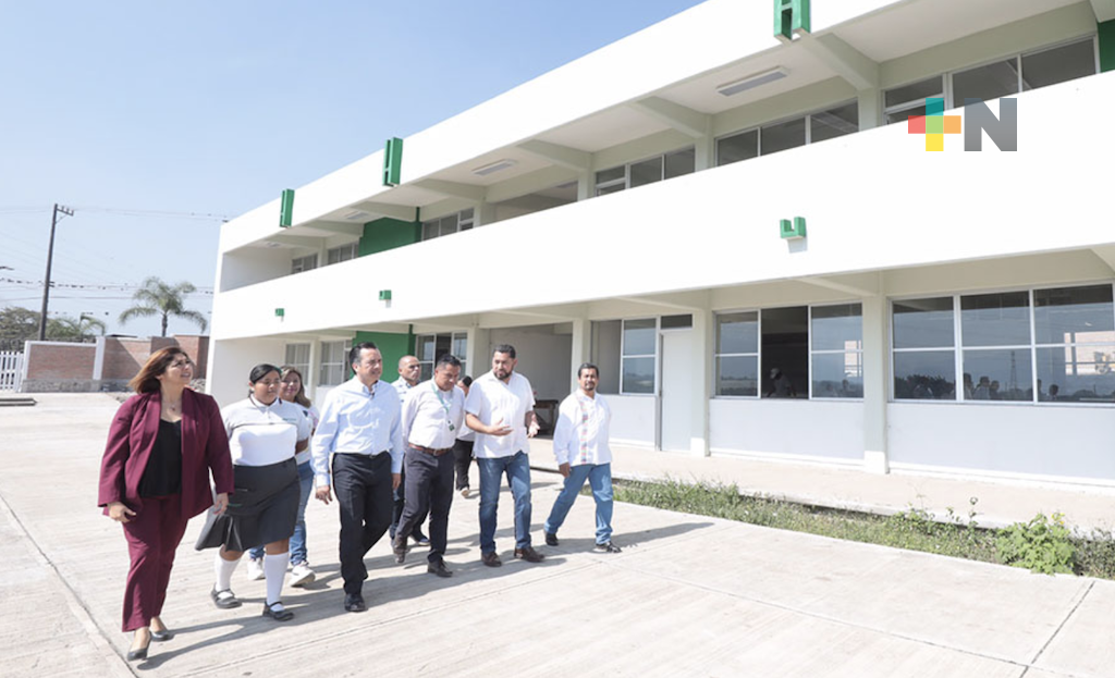 Plantel Conalep en Córdoba, prueba del respaldo a la juventud: Gobernador