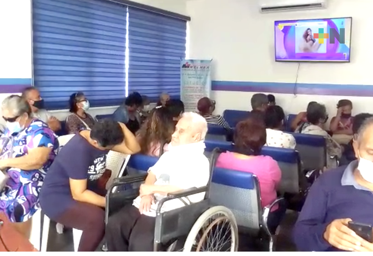 Recomiendan oftalmólogos a adultos mayores atender la vista, preventivamente