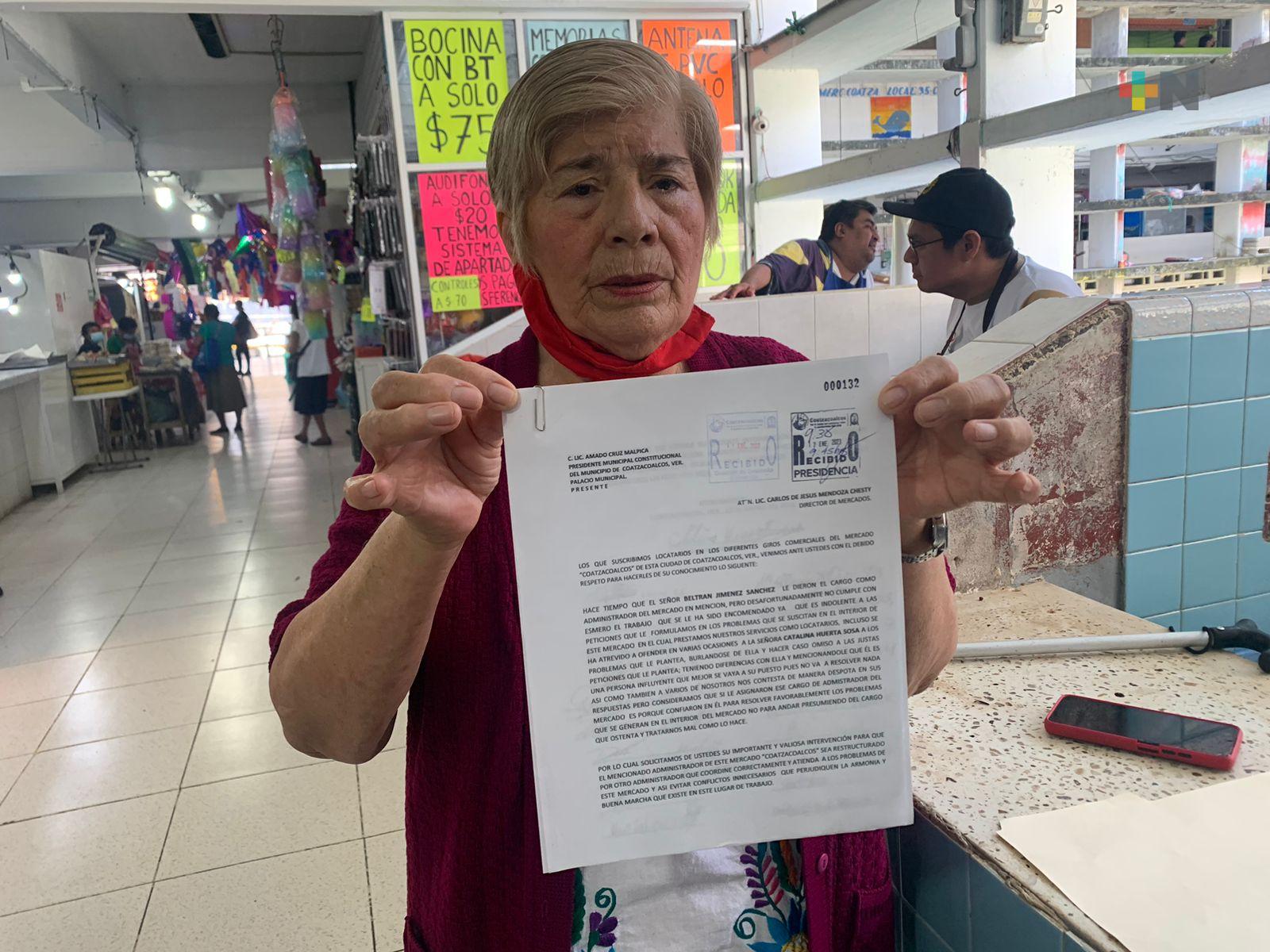 Acusan de violencia de género y misogínia al administrador de mercado de Coatzacoalcos