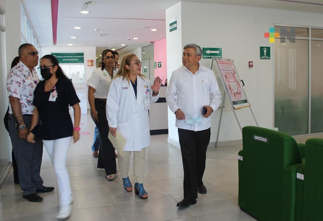 Director de IMSS Veracruz Norte visitó la Clínica de Mama y la UMF #57