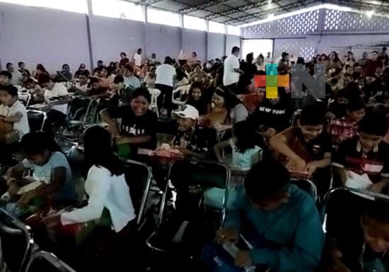 Con pláticas, fundación busca transformar tejido social en nuevas generaciones