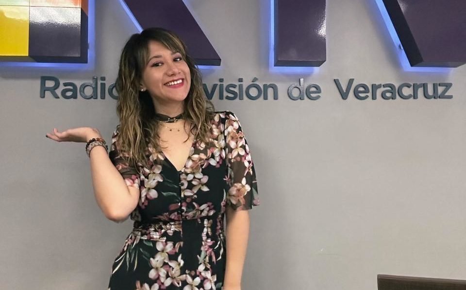 La cantante y compositora Karol Tapia promociona su tema «Lento»