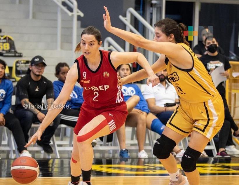 Carmelina Mazzocco es jugadora de Halcones Rojos Femenil
