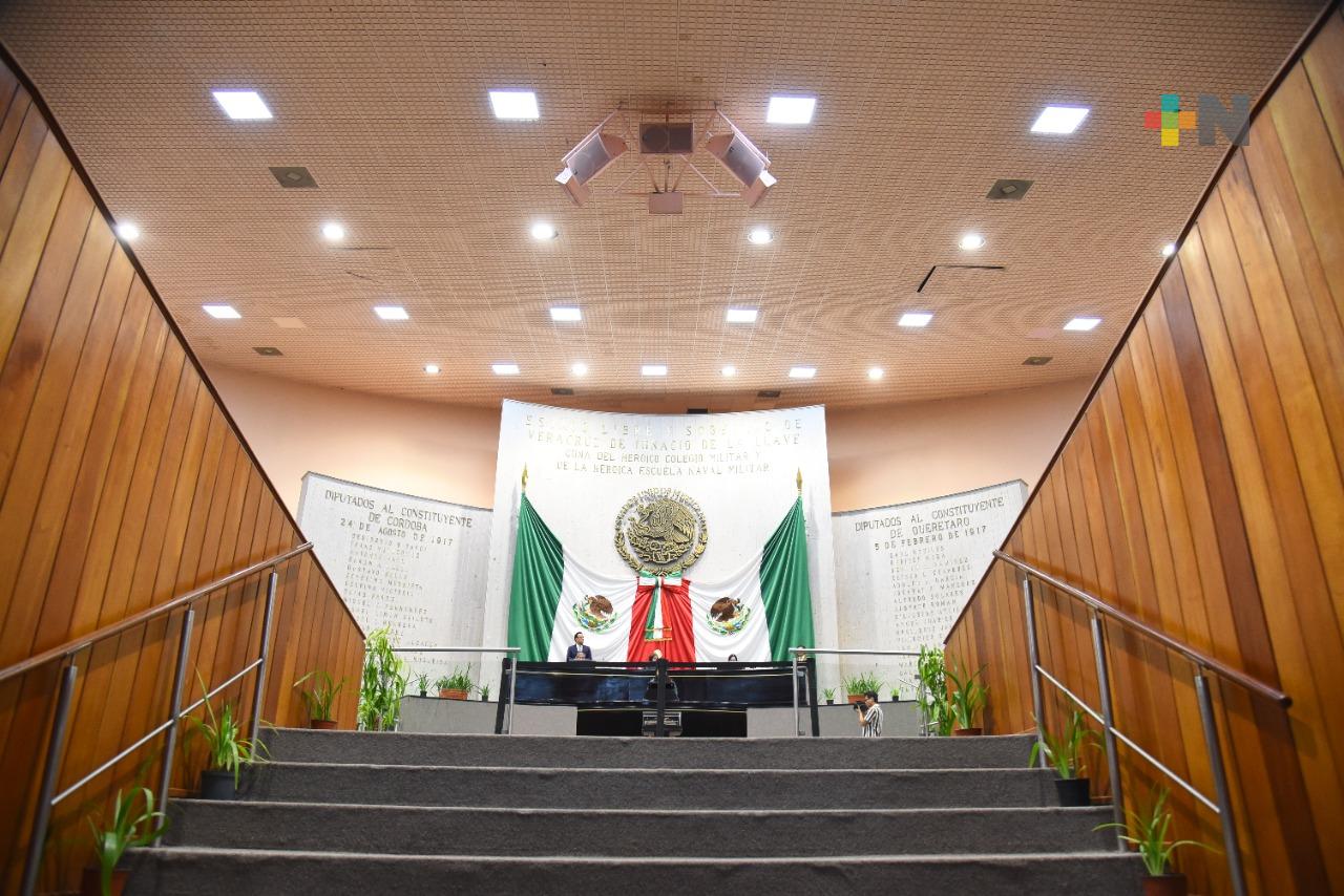 Congreso de Veracruz analiza cambiar formato de comparecencias de secretarios