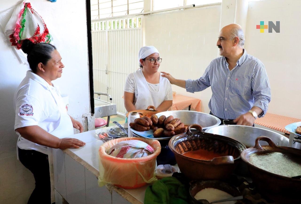 Entrega Ricardo Ahued obra de rehabilitación integral de La Rotonda