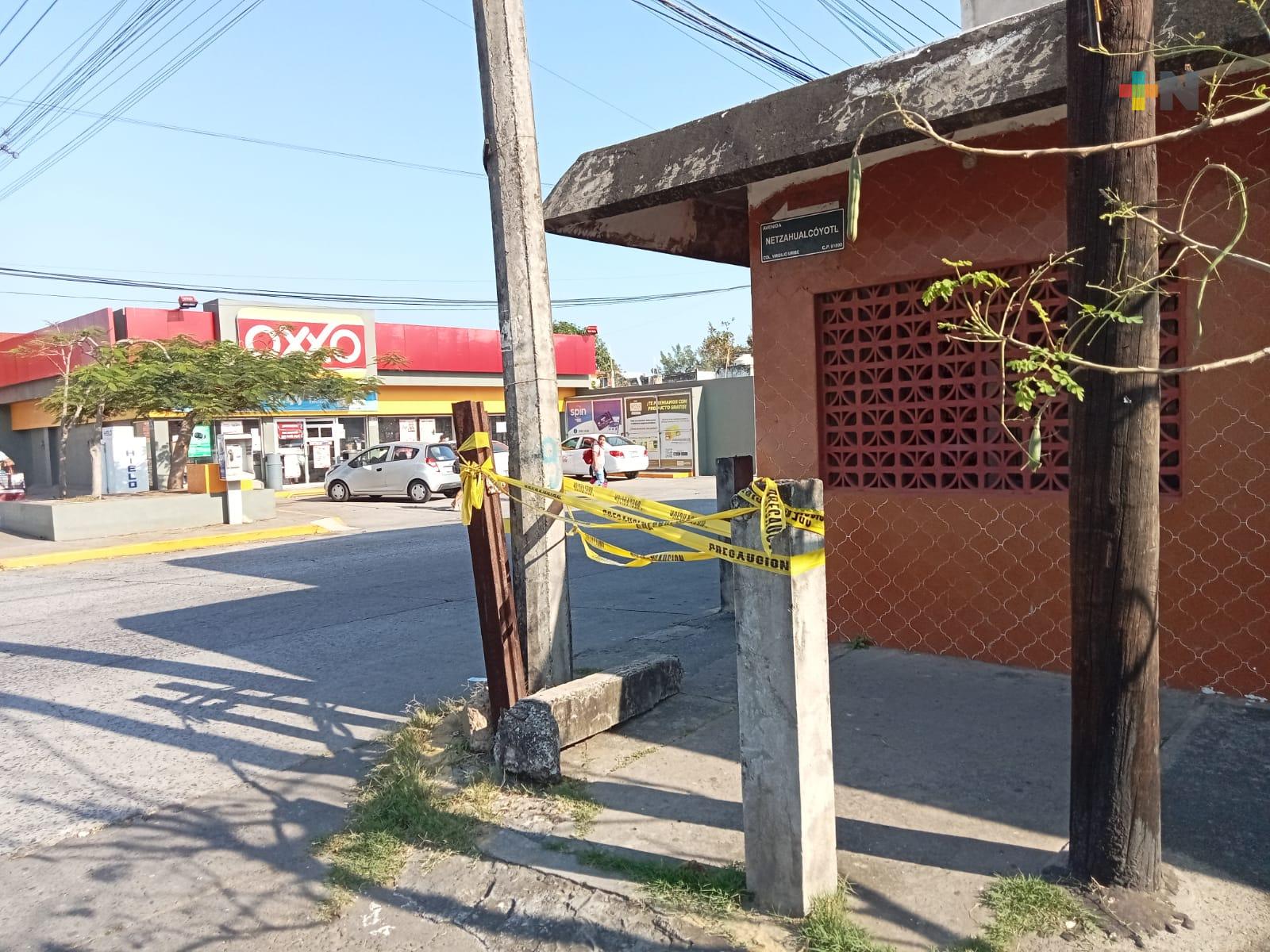 Poste de CFE deteriorado es un riesgo para la ciudadanía