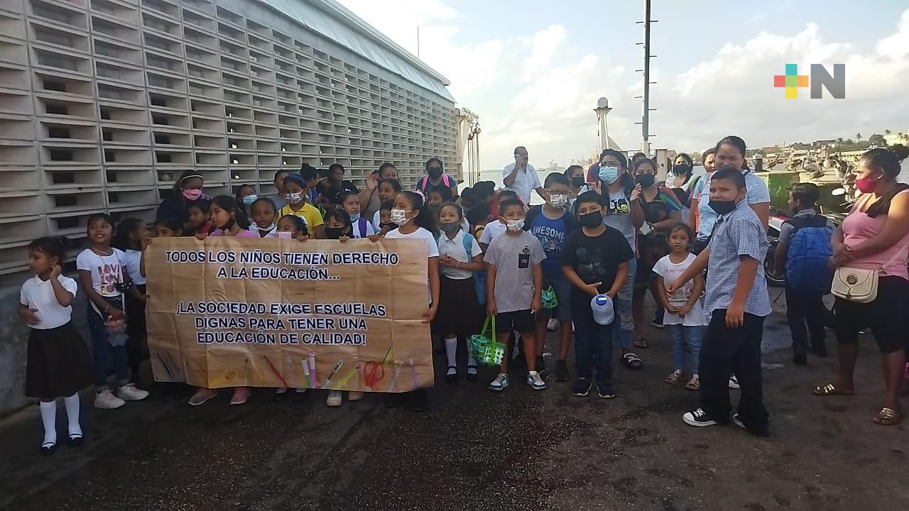 Padres de familia de Villa Allende reclaman construcción de aulas