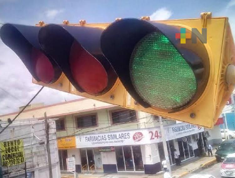 Incumplimiento de proveedor atrasa rehabilitación de semáforos en Coatzacoalcos