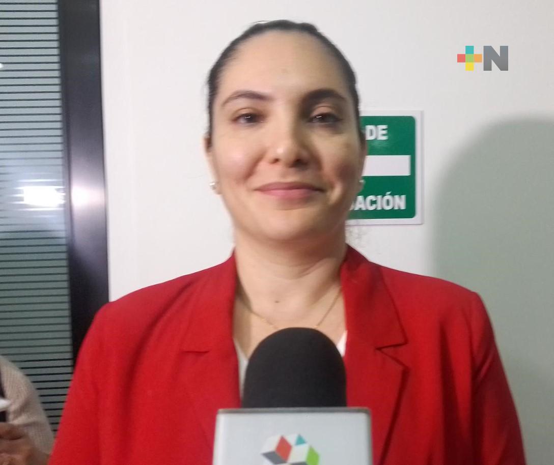 Mujeres que ocupan puestos de liderazgo son una minoría