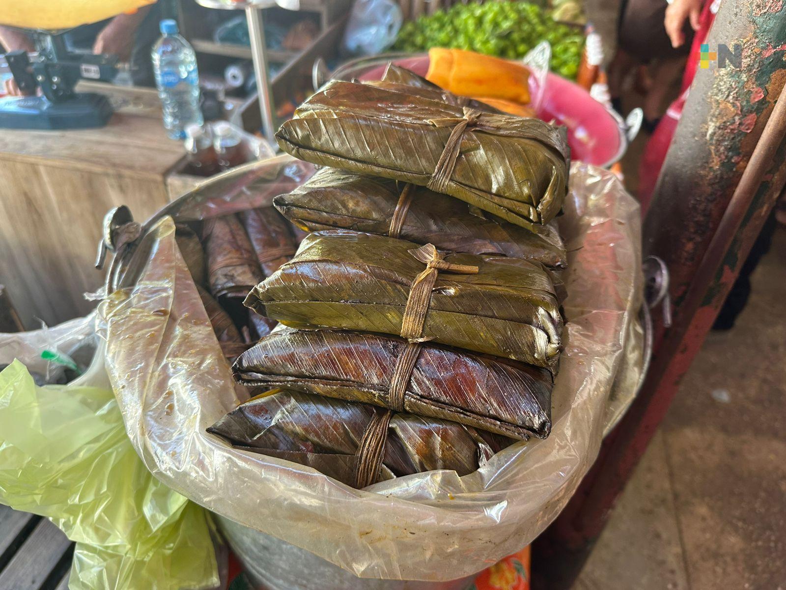 Organizan Feria del Tamal en mercado Morelos de Coatza