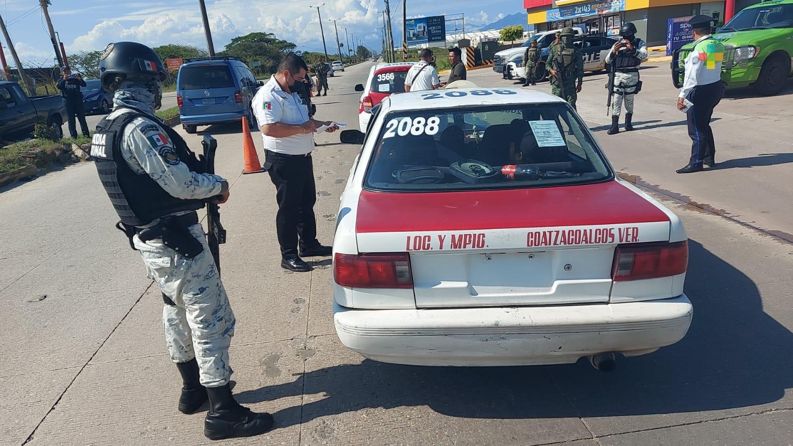 Sancionarán a taxistas que brinden servicio colectivo en Coatza
