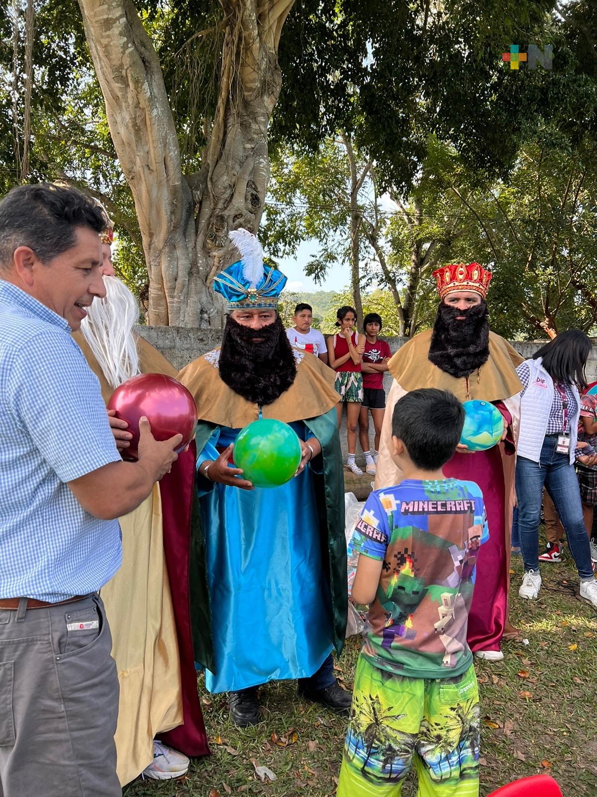 Llega caravana de reyes magos a Misantla
