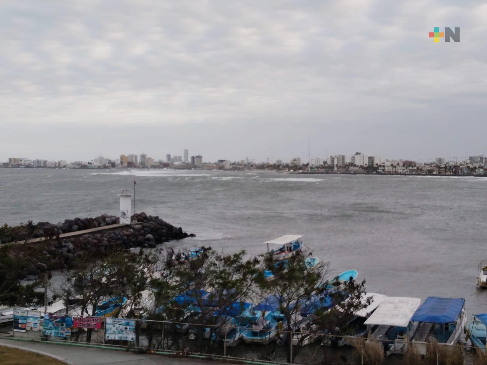 Cerrado a la navegación el puerto de Veracruz por Frente frío #23