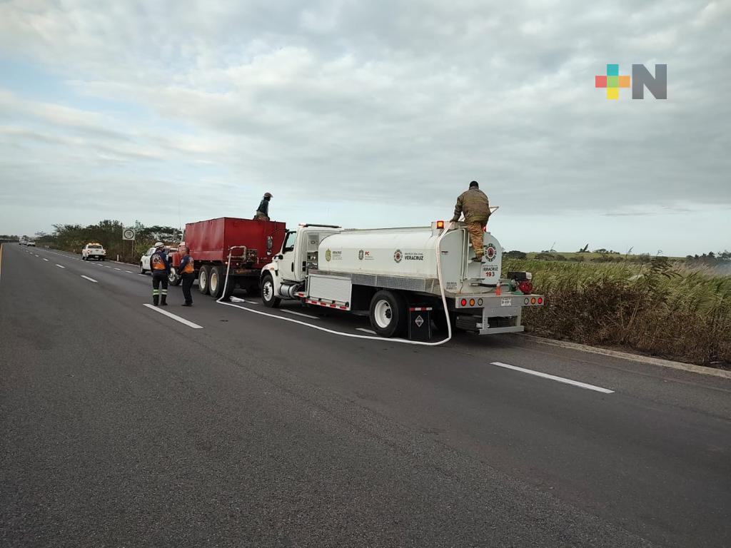 Reporta PC-Veracruz liquidación de incendio en pastizal del libramiento de Cardel