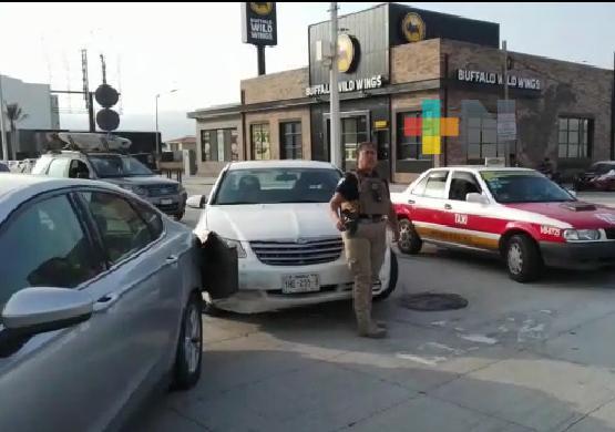 Accidente generó tráfico en bulevar Ruiz Cortines, no se confirmaron lesionados