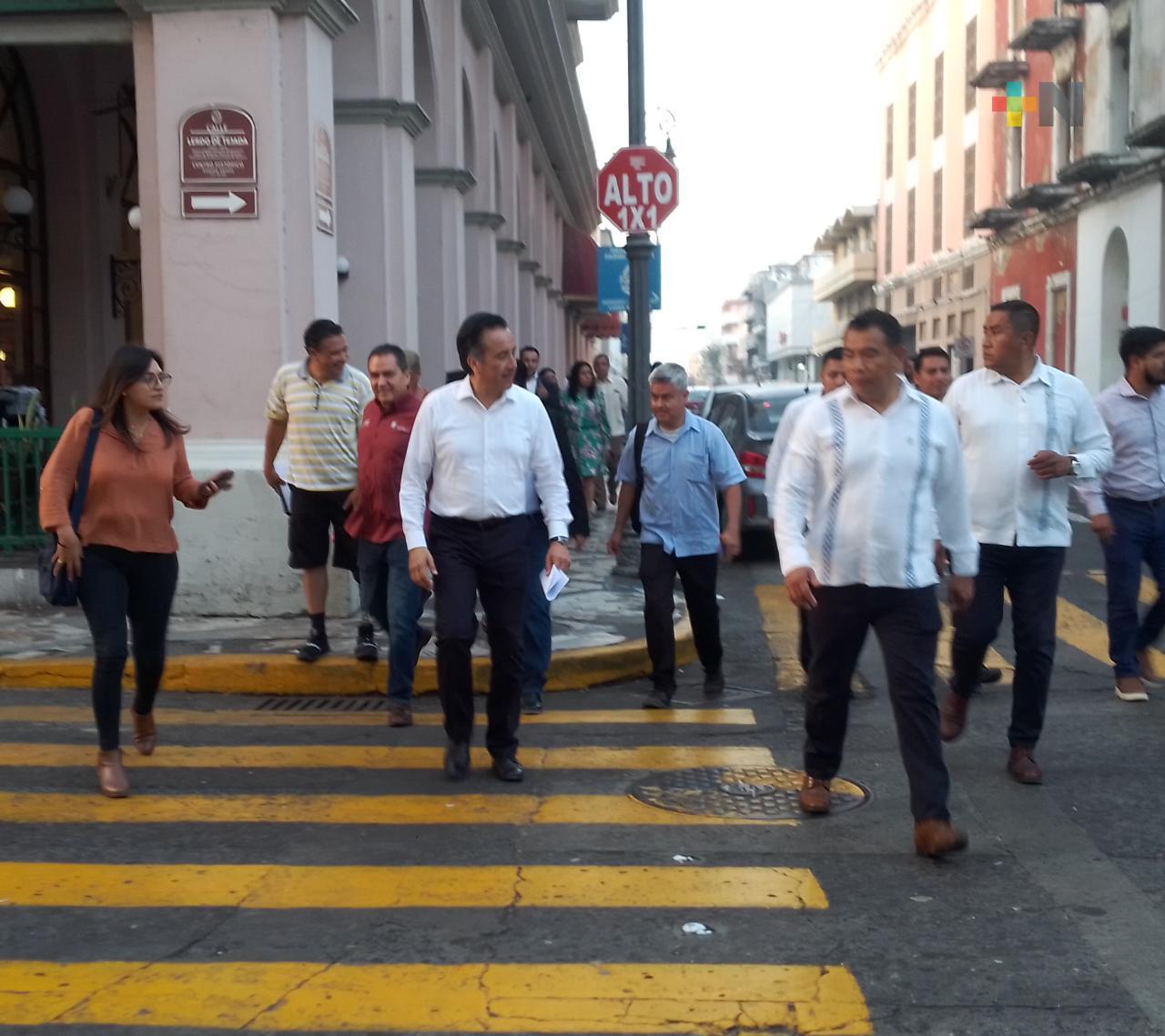 Gobernador Cuitláhuac García busca rescatar dos edificios abandonados en municipio de Veracruz
