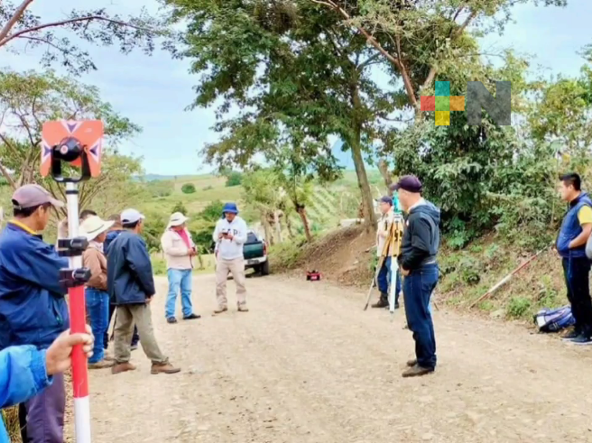 Pavimentará gobierno estatal carreteras en el municipio de Chicontepec