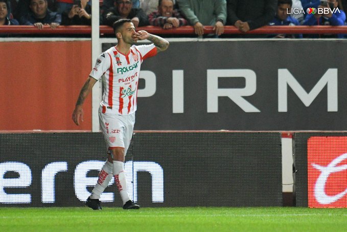 Necaxa Gana ante Cruz Azul