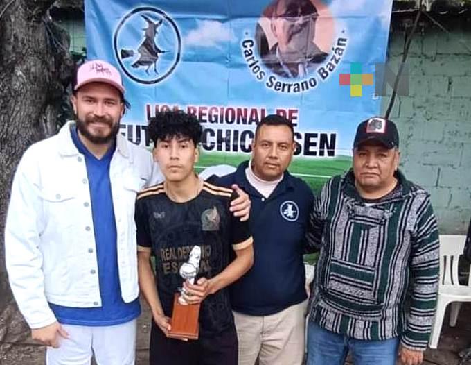 Con 10 equipos inició la vigésima edición del campeonato de futbol, en Chicuasen