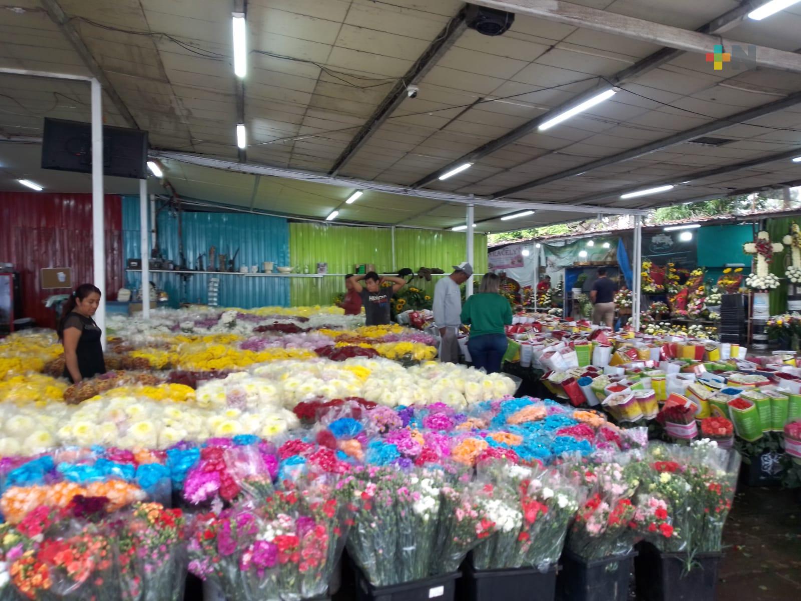 Mayores ventas esperan vendedores de flores para 2023