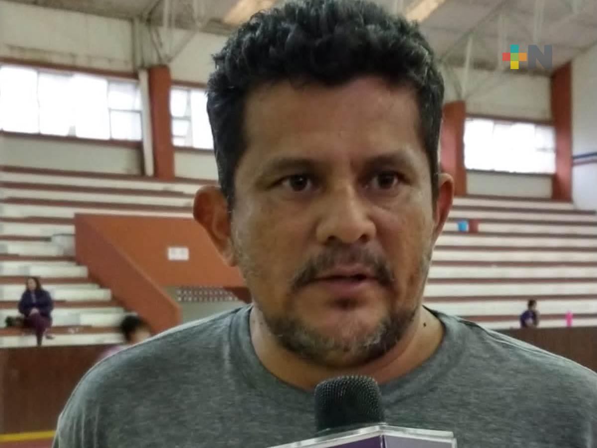 Participará academia Halcones de Xalapa en estatal de basquetbol