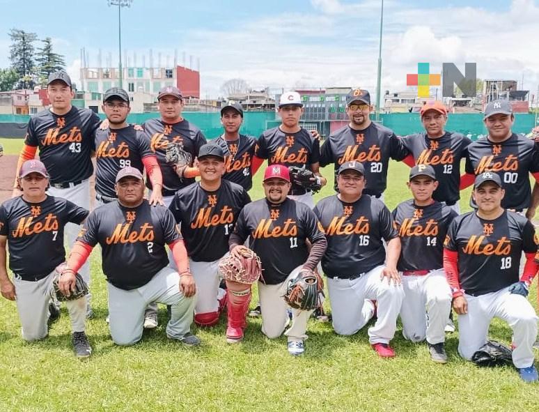 Delfines de Tepetates dividieron triunfos en la Liga Xalapeña de Beisbol