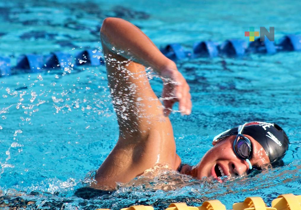 Realizan campamento en Veracruz, nadadores potosinos
