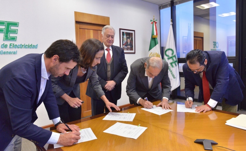 CFE firma memorándum de entendimiento con Carso y Sempra infraestructura