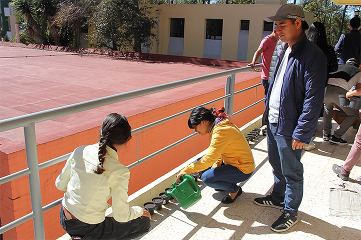 UV promueve alternativas de producción sustentable de alimentos