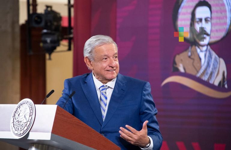 Federación declarará áreas naturales protegidas predios de Fonatur: AMLO