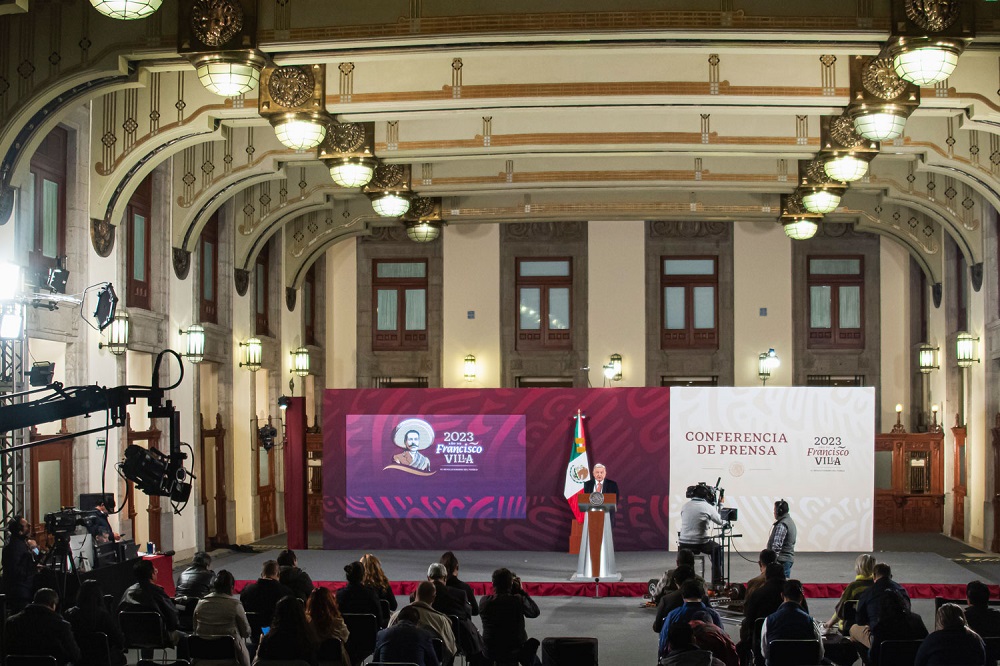 México fomenta inversión con visión sustentable: AMLO; no se otorgarán permisos donde no hay agua, afirma