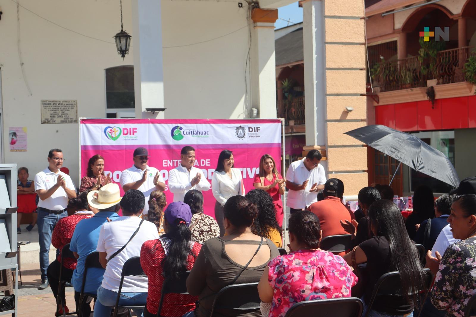 Entrega DIF apoyos productivos a familias del municipio de Cuitláhuac